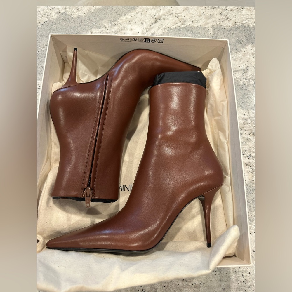 Saint Laurent Ashley 90 leather ankle boots - Picture 7 of 14